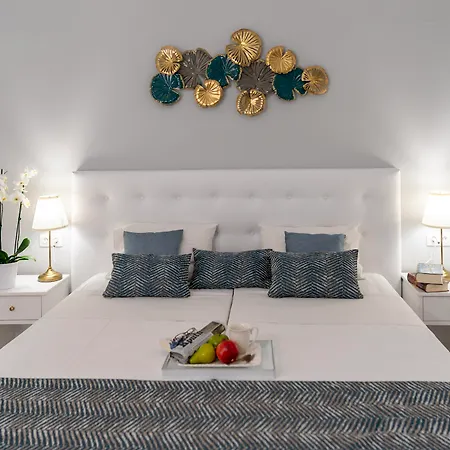Roxani Hotel 3*
